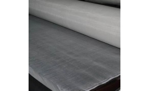 Nylon Filter Cloth. Code: JPP20 (350µm). Mesh opening -350µm. Mesh count (mesh/cm) -20 T. Thread Ø -150µm. Width -127cm. Price per roll 100m, 21% VAT incl.