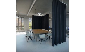 Molton acoustic fabric, black. 300 g/m². 300 cm wide. DIN 4102 / B1