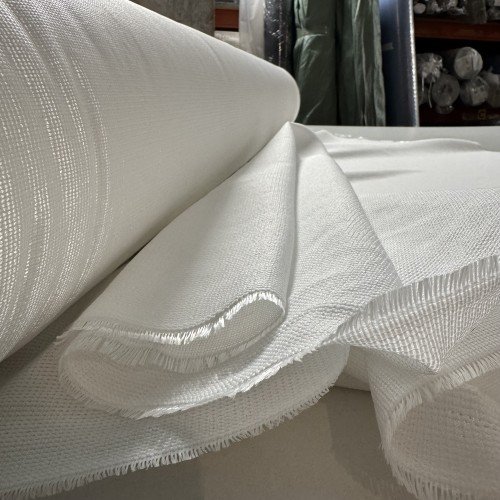 Zāģizturīgs aizsargmateriāls Avertic Dura+ , blīvums 155 g/m2, platums 145 cm