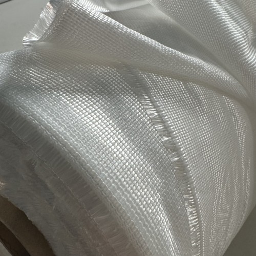 Zāģizturīgs aizsargmateriāls Avertic Dura+ , blīvums 155 g/m2, platums 145 cm