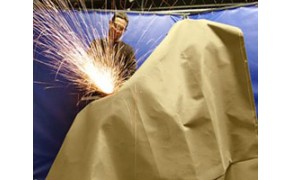 Metināšanas sega, stiklašķiedras 0,6 mm, 650 g/m2, 3 x 4 m.