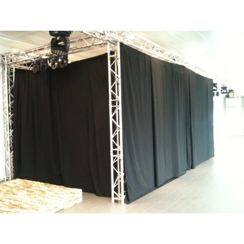 Stage Molton, black. 100% cotton. Weight 300 g/m². Width 300 cm. DIN 4102 / B1