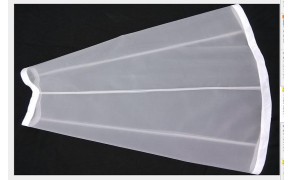 Nylon Filter Cloth. Code: JPP30 (213µm). Mesh opening -213µm. Mesh count (mesh/cm) -30 T. Thread Ø -120µm. Weight -94g/m2. Width -127cm