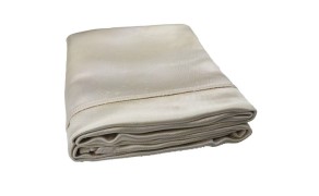 Metināšanas sega. Stikla šķiedra ar augstu silīcija saturu 0,75 mm, 800 g/m2, 3 x 3 m.