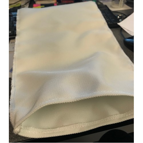 Augstas izturības audums kustīgiem savienojumiem, bl.809g/m², pl.105cm. Poliefīrs 100%. Cena norādīta ar PVN (21%) par tekošo metru. Bezmaksas piegāde (Omniva)!