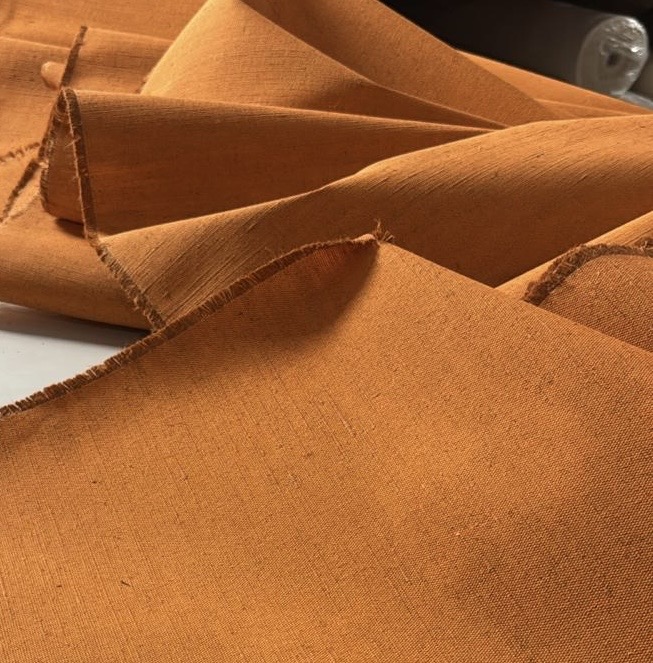 Brezents Ugunsizturīgs, oranžā kr, blīvums 450 g/m², pl.90 cm. 50% lins, 50 % kokvilna. Bezmaksas piegāde!