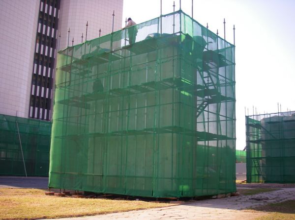 Construction safety net, width 257cm, weight 50g/m². Price per roll 50m, VAT incl.