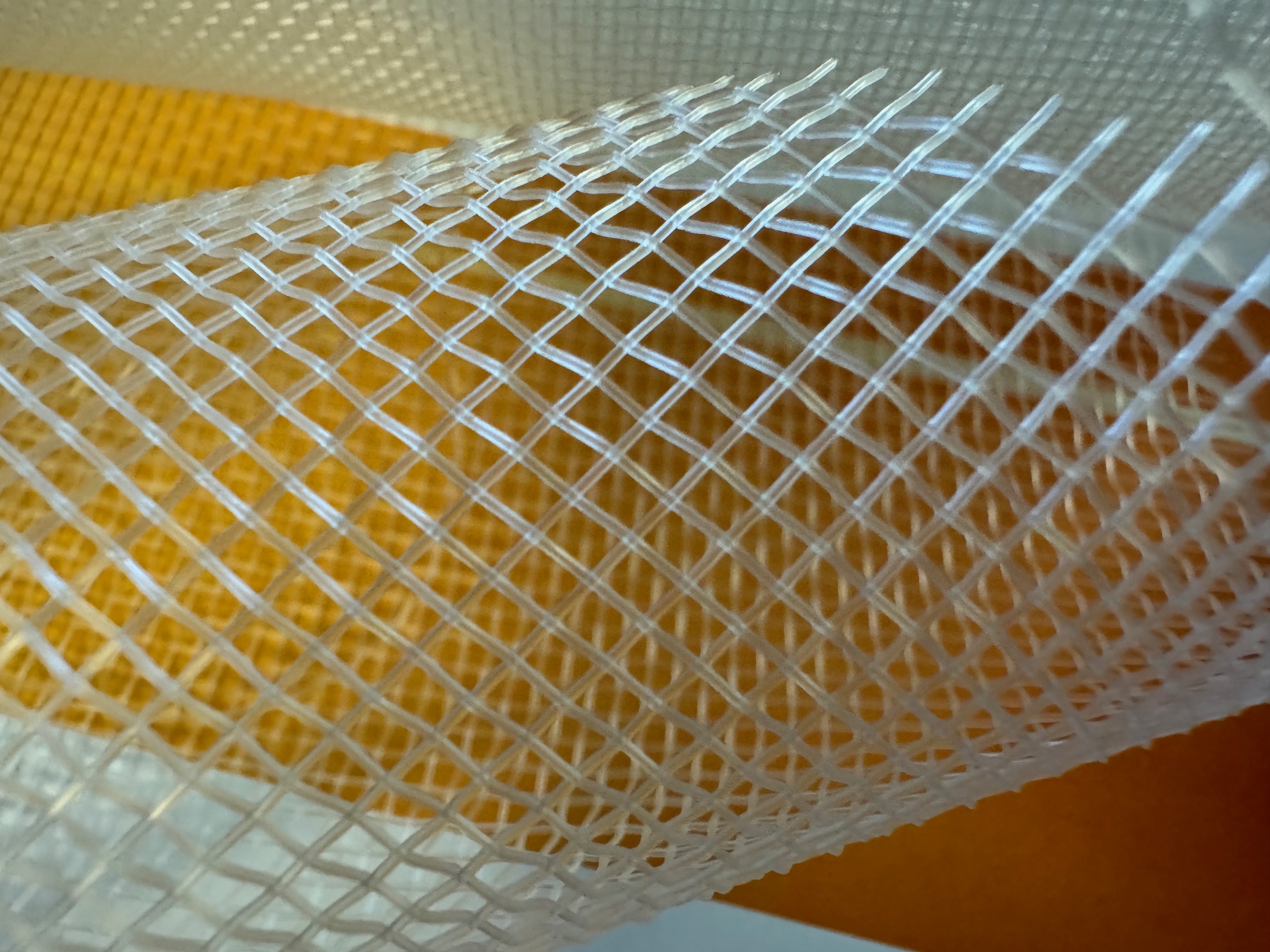 Nylon Filter Cloth. Code: JPP5 (1500µm). Mesh opening -1500 µm. Mesh count (mesh/cm) -12 T. Thread Ø -500 µm. Weight -271 g/m2. Width -140 cm