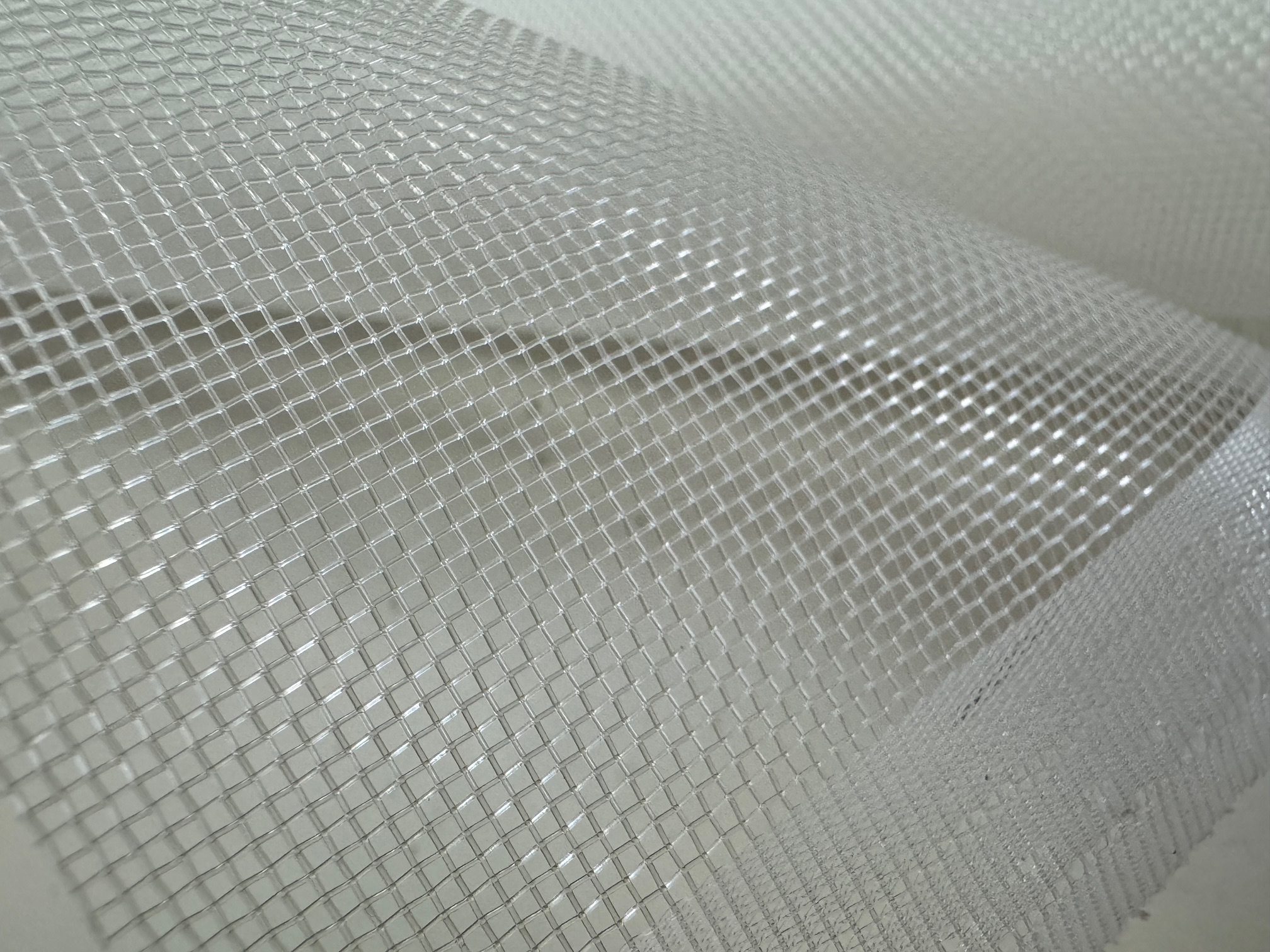 Nylon Filter Cloth. Code: JPP5 (1500µm). Mesh opening -1500 µm. Mesh count (mesh/cm) -12 T. Thread Ø -500 µm. Weight -271 g/m2. Width -130 cm