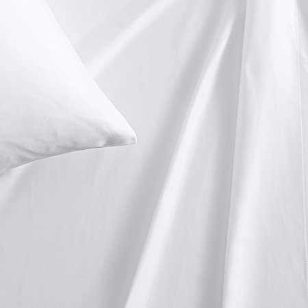 100% Cotton Sateen Plain for bed linen (Ne 40x40 140*90). Density 145g/m². Width 165cm. Price per running meter, 21% VAT incl. Minimum order from 10m