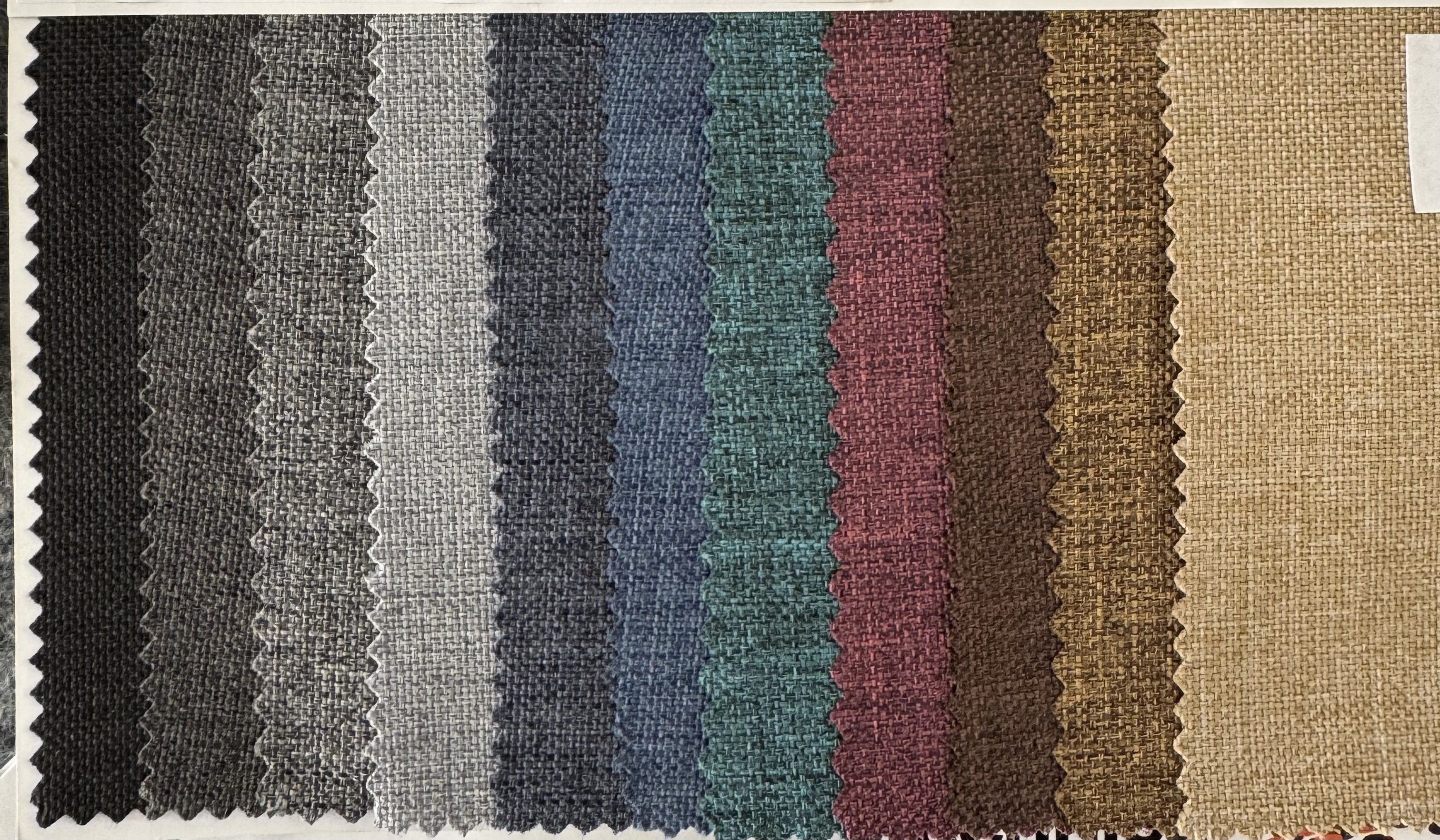 OXFORD PU 600. 100% полиэстер. Пл.200g/m². Шир.160cm. Цена за рулон 70м. Бесплатная доставка по всей Прибалтике!