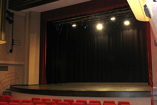 Nessel audums skatuvēm- Black, 100% kokvilna, pl.420cm, bl.200g/m². Ugunsdrošs. Bezmaksas piegāde