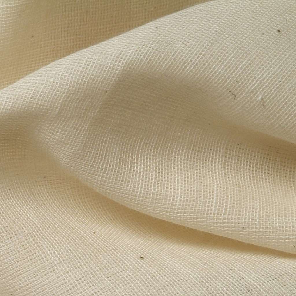 Madapolam cotton fabric, weight 70g/m², width 155cm. Price per roll 50m, VAT incl.