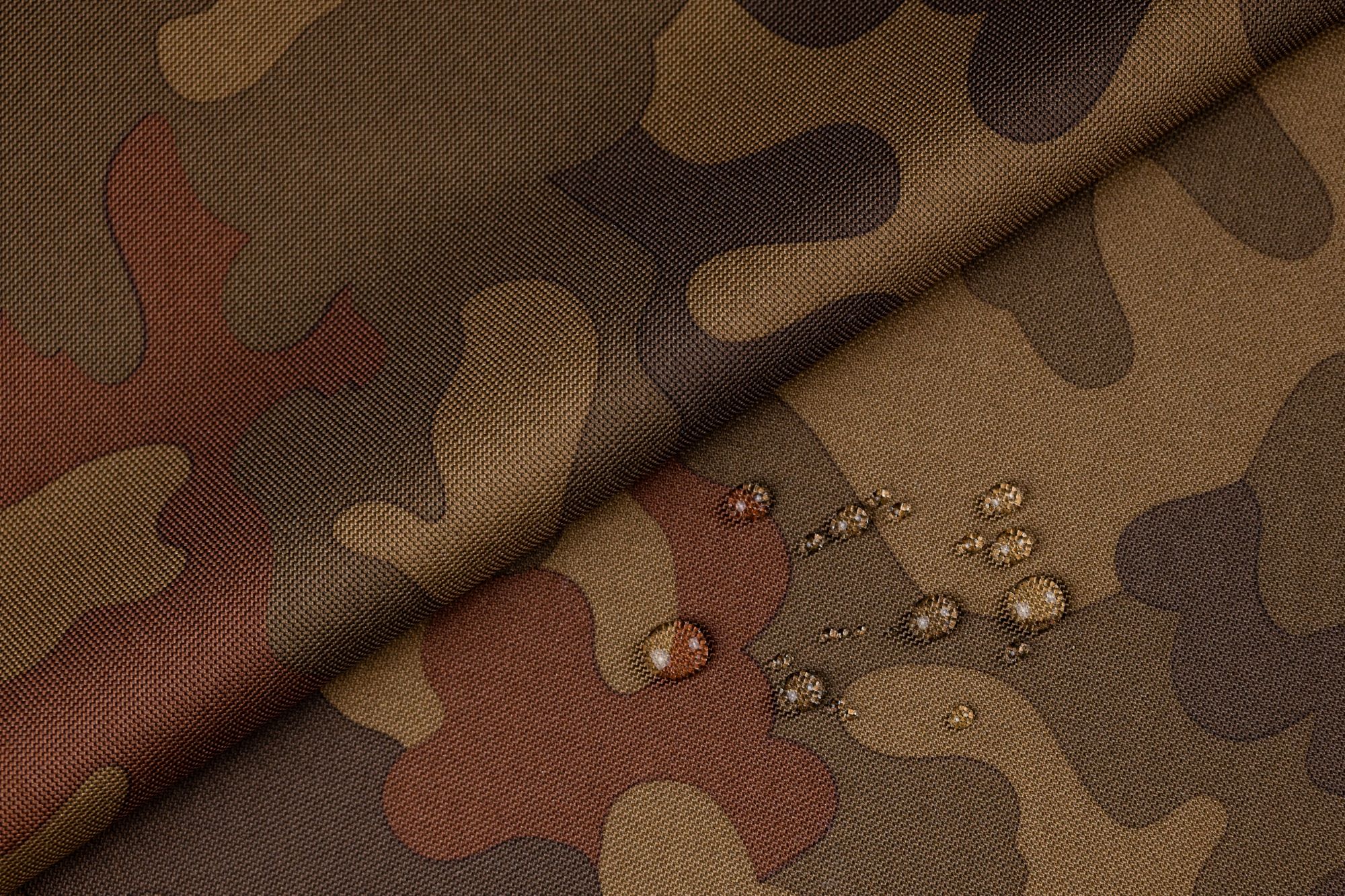 Oxford Fabric PU/WR 200, width 160cm, weight 200g/m², camouflage. Polyester 100%. Price per roll 5 m, VAT incl.