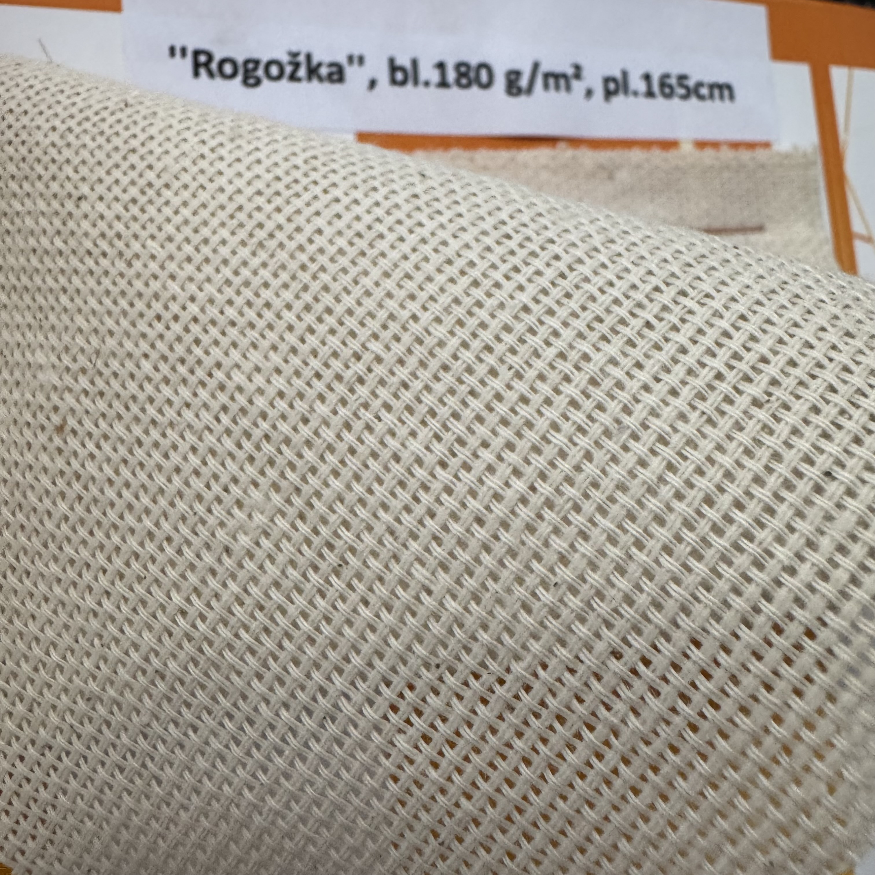 Kokvilnas audums ''Rogožka'', bl.180 g/m², pl.165cm, nebalināts. Cena ar PVN par ķīpu - 9,50m