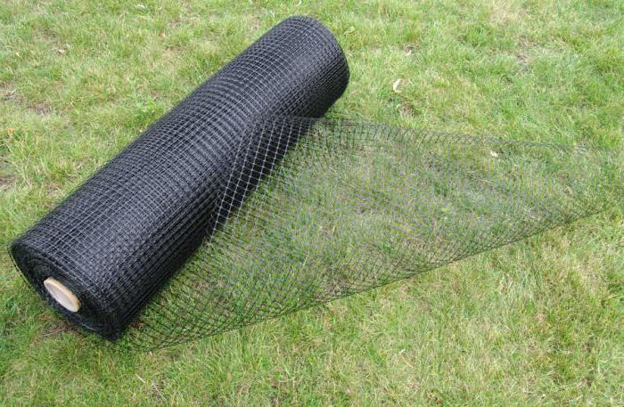 Anti-mole mesh P-35, width 200cm. Mesh size 1,8 x 1,8 cm. Price per roll 400m², VAT incl.
