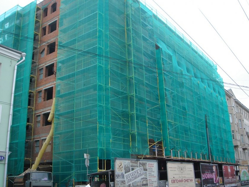 Construction safety net, width 307cm, weight 50g/m². Price per roll 50m, VAT incl. 