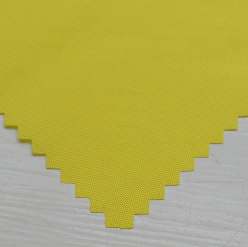 Oxford Fabric, weight 200g/m², width 160cm, lemon. Polyester PU. Price per roll 10m, VAT incl.